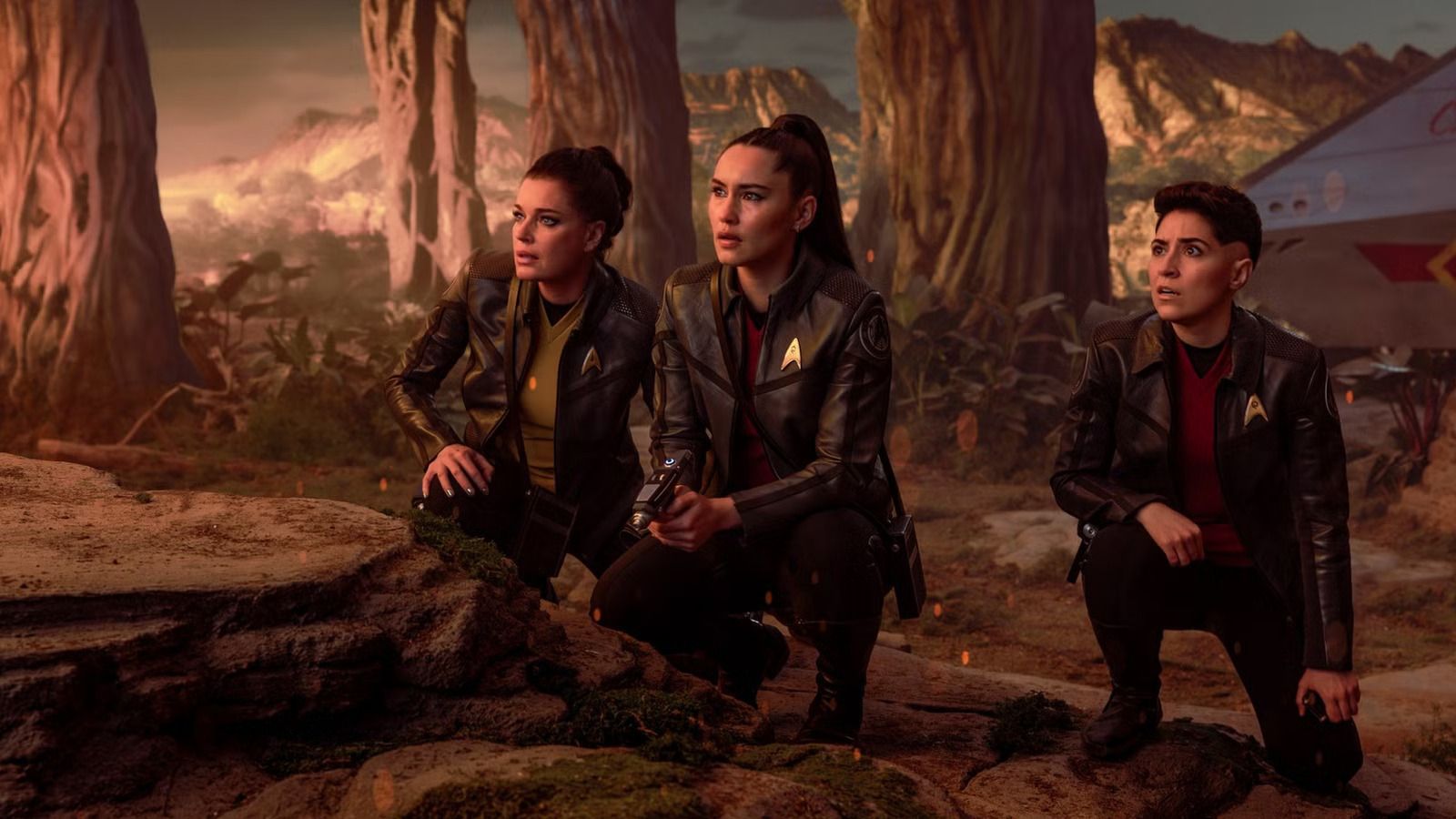 Featured image Strange New Worlds S4 reveals dinosaur killer