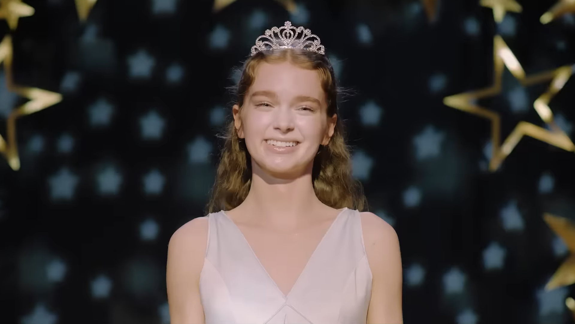 Featured image Carrie ComicCon trailer shows school cruelty and a big surprise