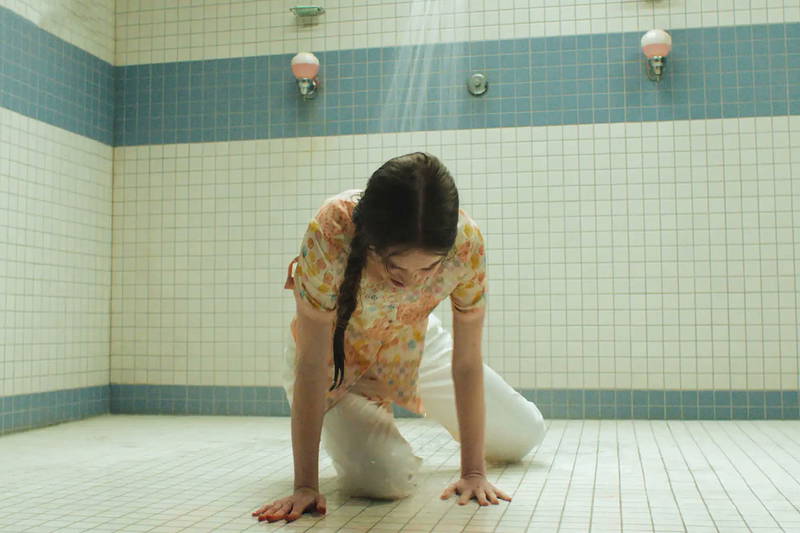 Featured image First Look Mike Flanagans Different Carrie