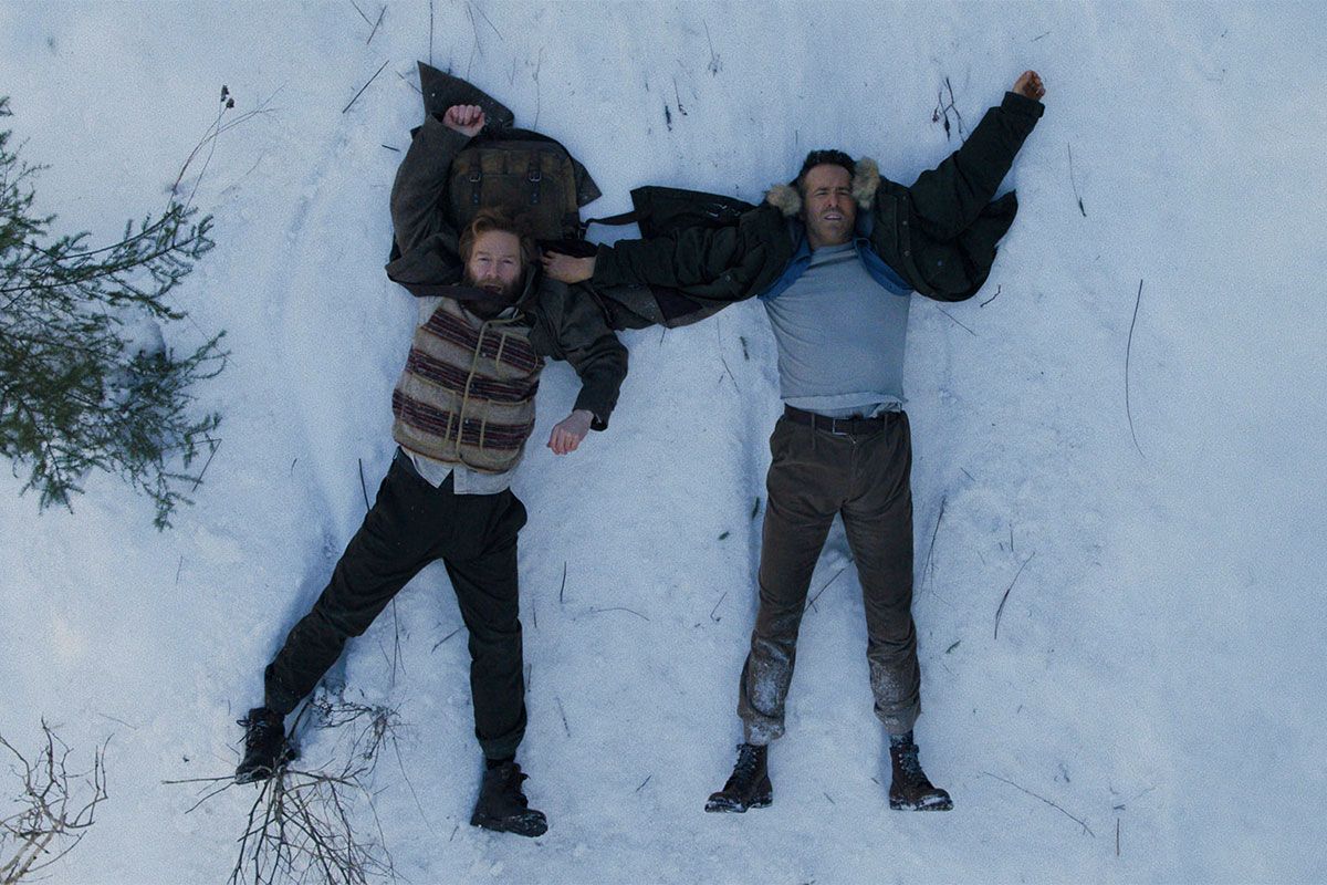 Featured image Reynolds and Branagh in the Mayday trailer