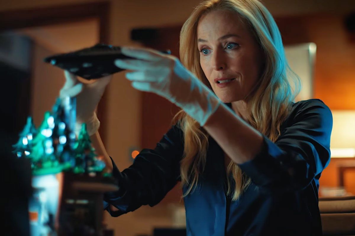 Featured image Gillian Anderson in the LEGO XFiles Ad