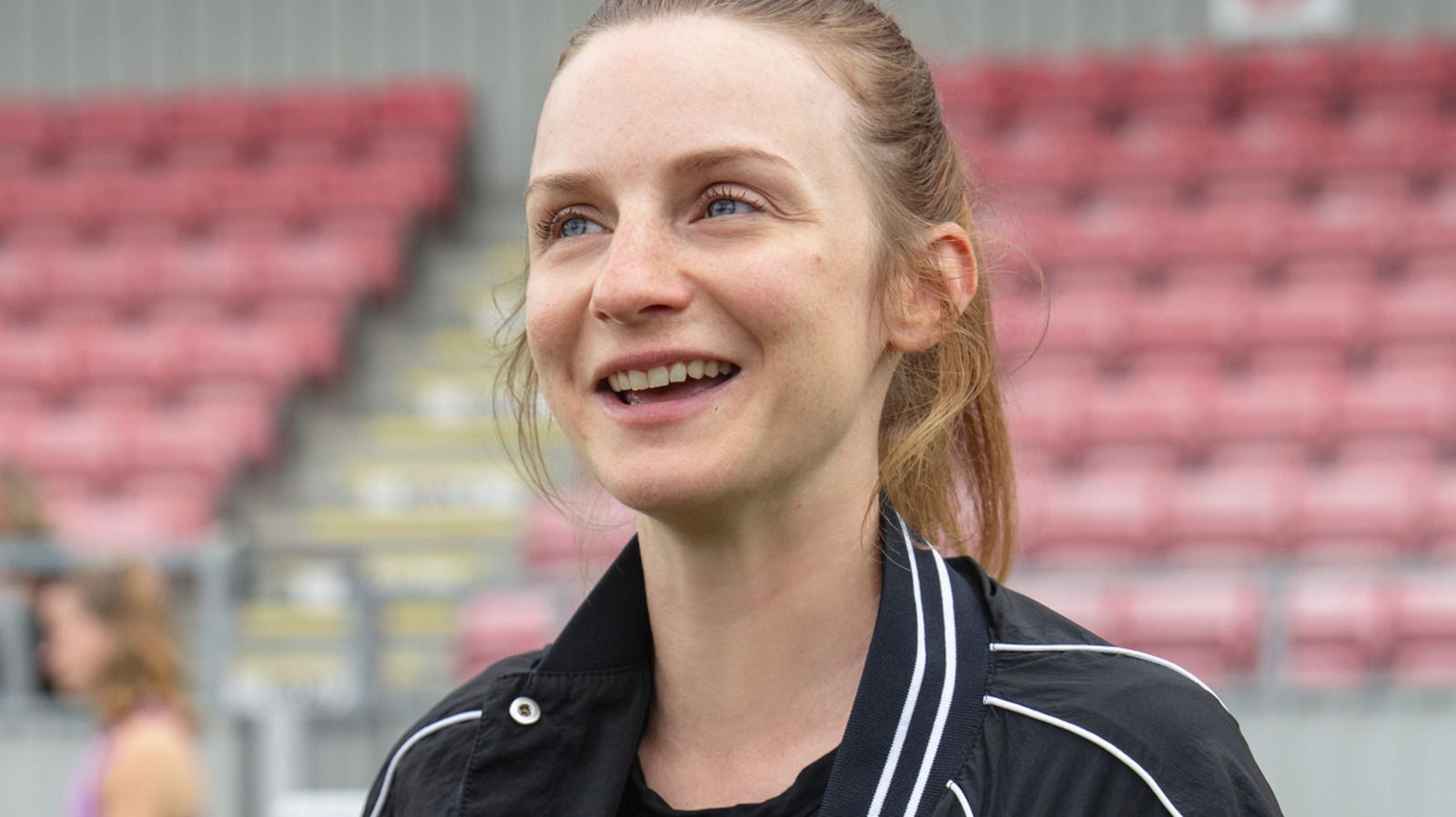 Featured image Who plays Lizzie Davis in Ted Lasso