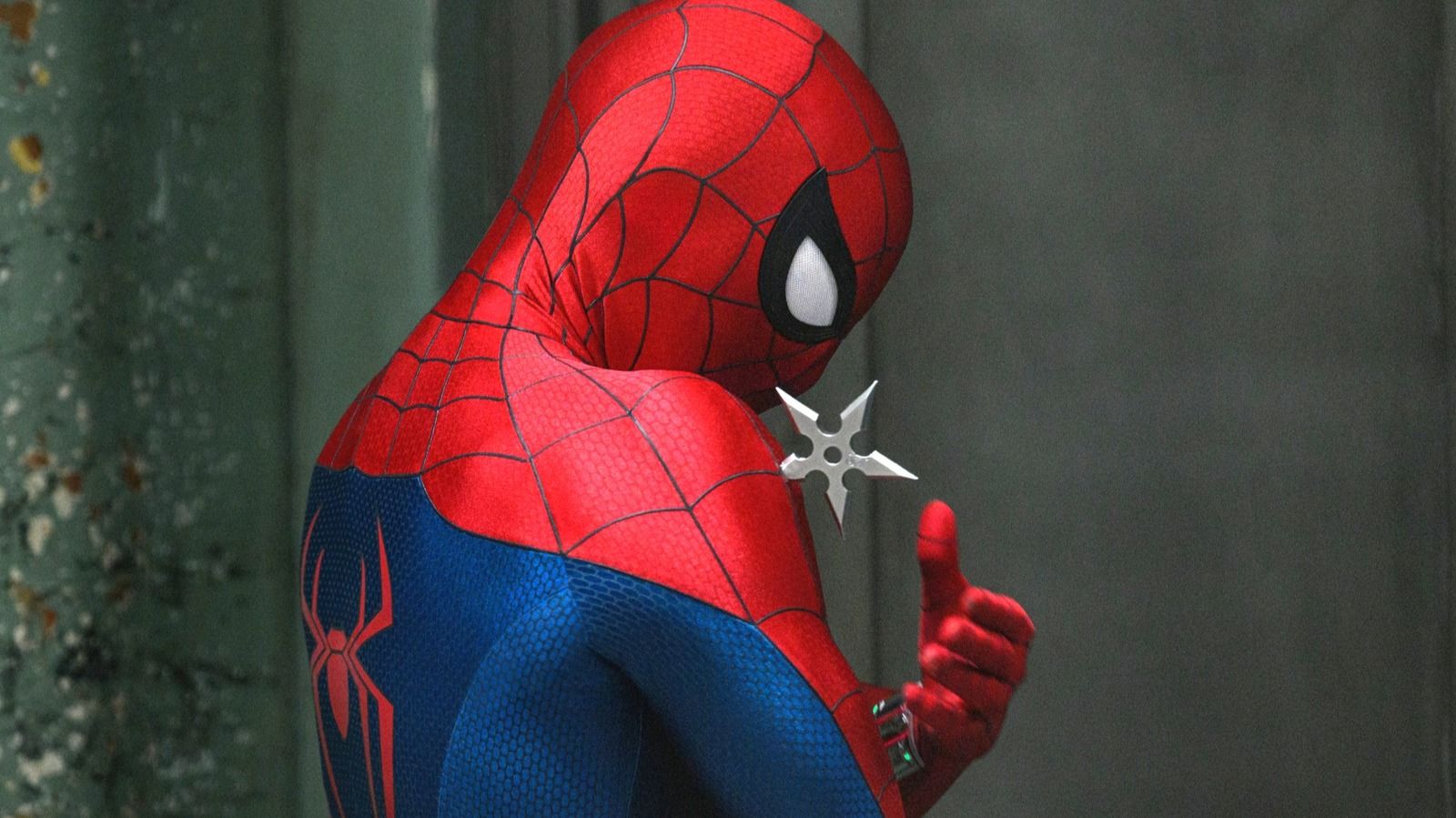Featured image SpiderMan fixes modern Marvel costume issues