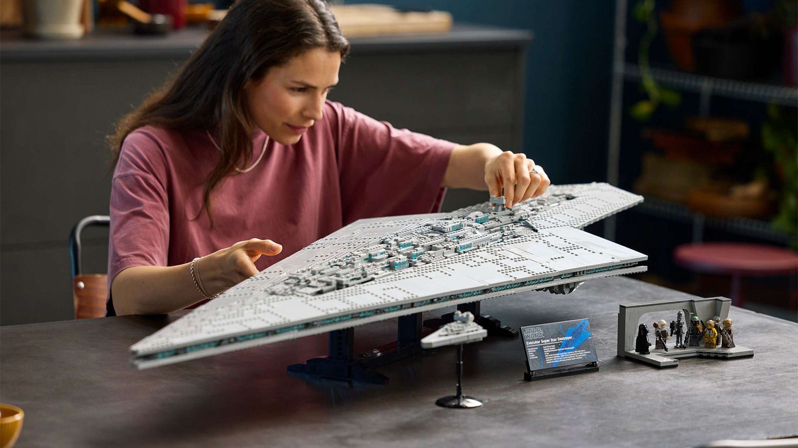 Featured image LEGOs Longest Ever Set Star Wars Super Star Destroyer