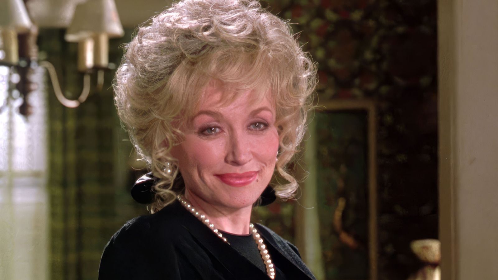 Featured image Dolly Partons 80s ComedyDrama Still Hits Today