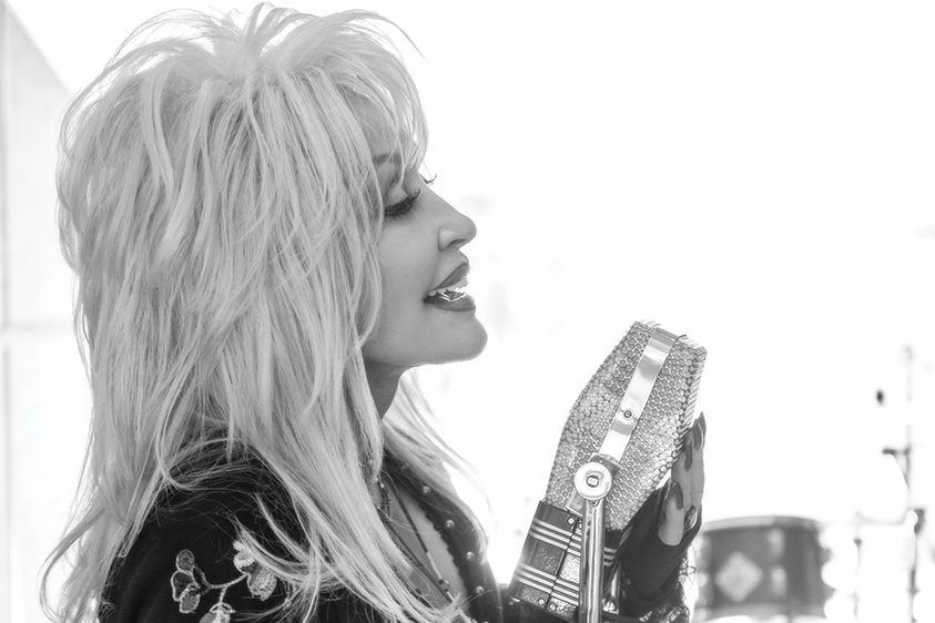 Featured image Dolly Parton Streams Surge 2320 on Spotify in the US