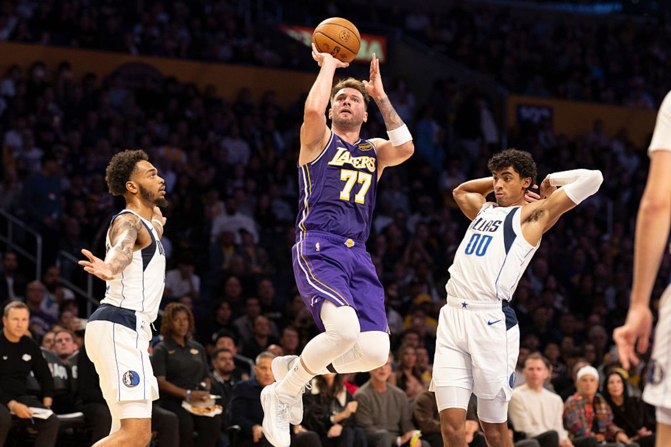 Featured image Jeanie Buss contests Lakers sale to Iger and Kushner