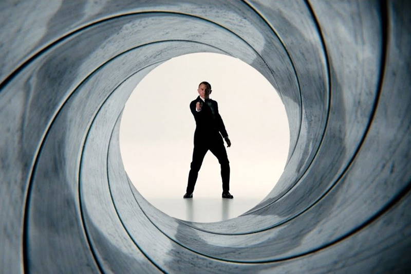 Featured image Bond Reveal Nears Year End