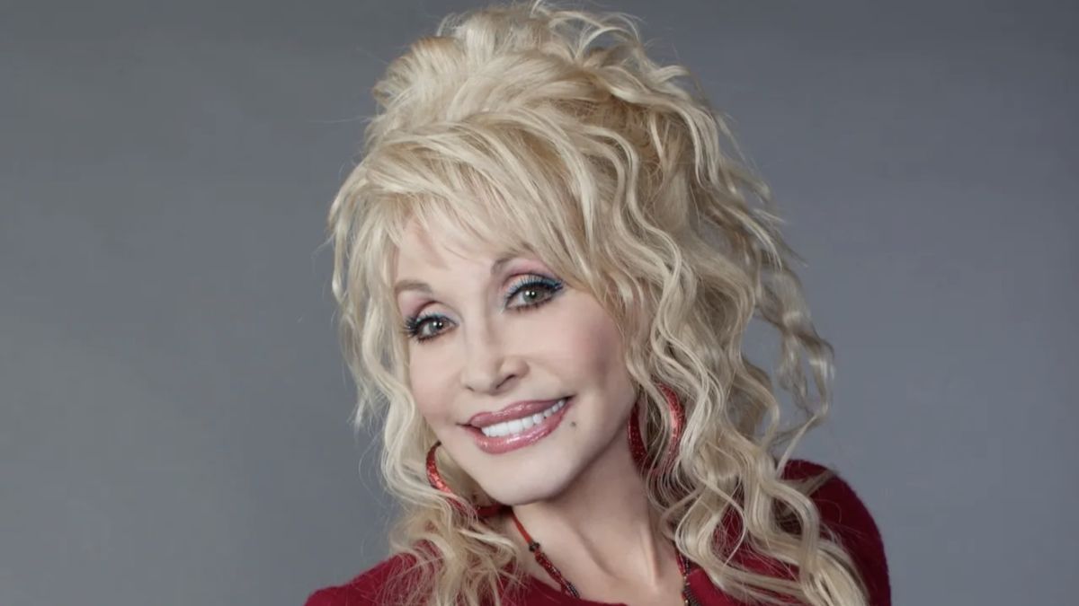 Featured image Dolly Partons Musical Opens on Broadway As She Wished