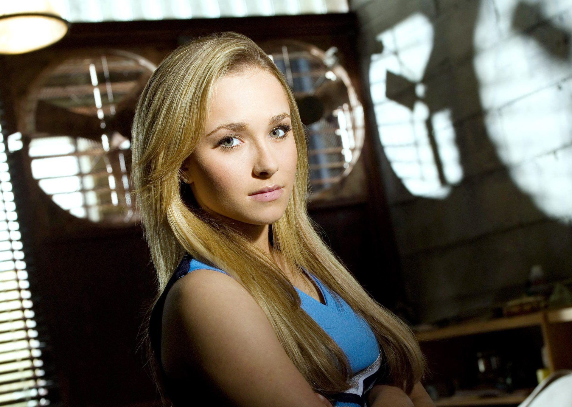 Featured image Hayden Panettiere stood up for background actors on the Heroes set