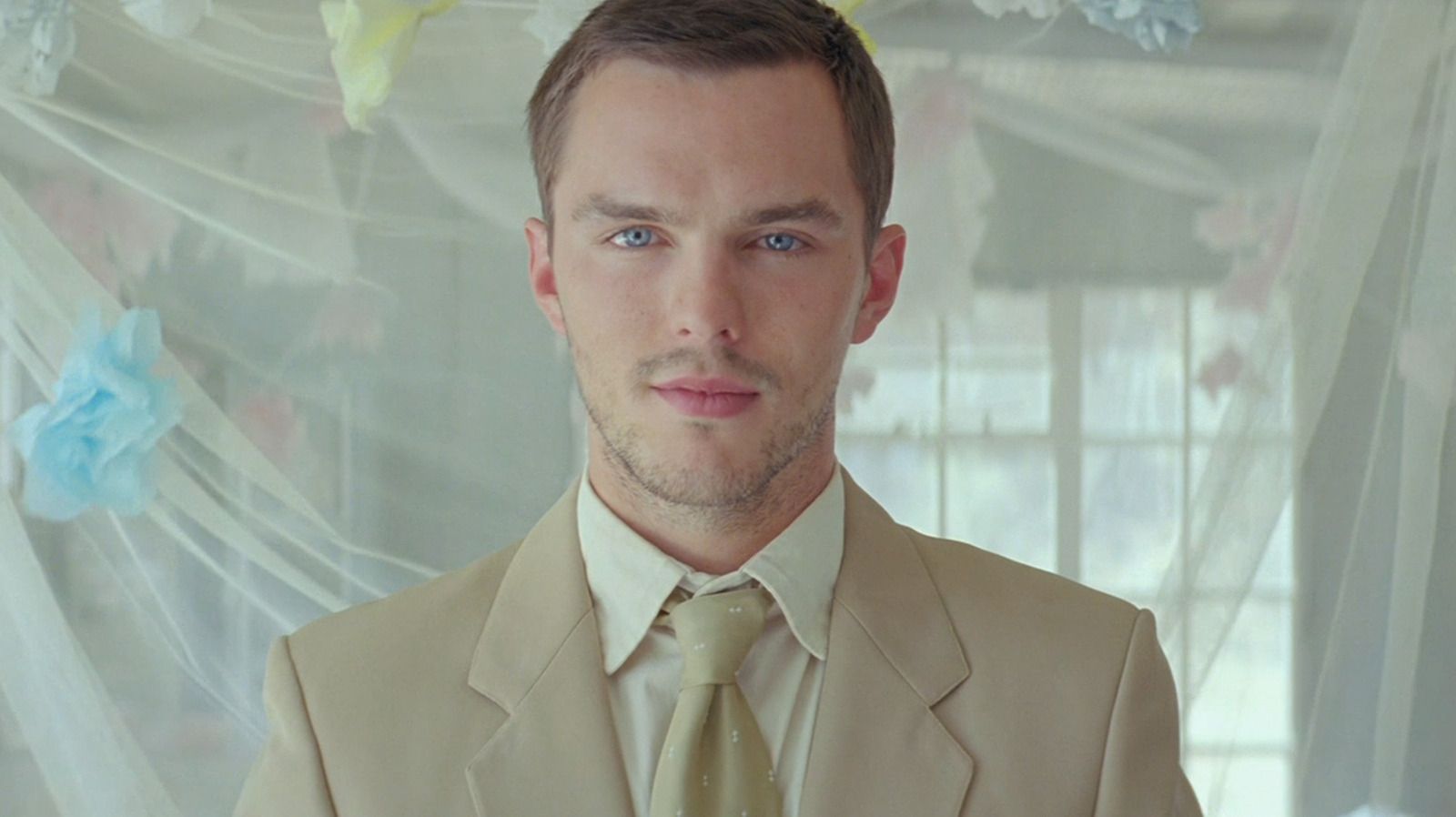 Featured image Hoult and Fanning star in a critically maligned SciFi Western