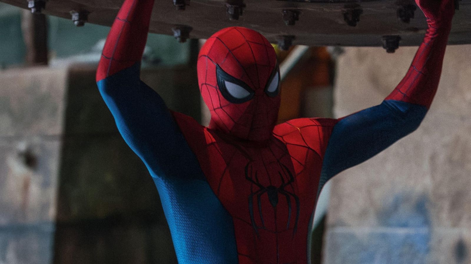 Featured image SpiderMan steals Star Wars box office record