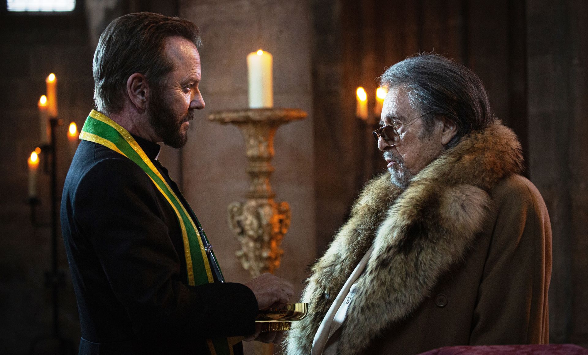 Featured image Kiefer Sutherland Father Joe clashes with the mob in Venice action