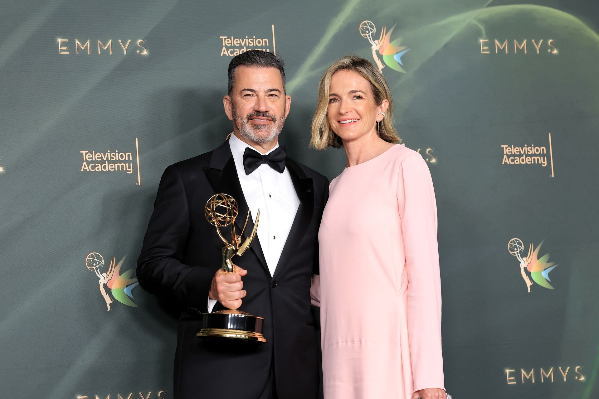 Featured image Jimmy Kimmel wins Emmy and Jeopardy prizes again