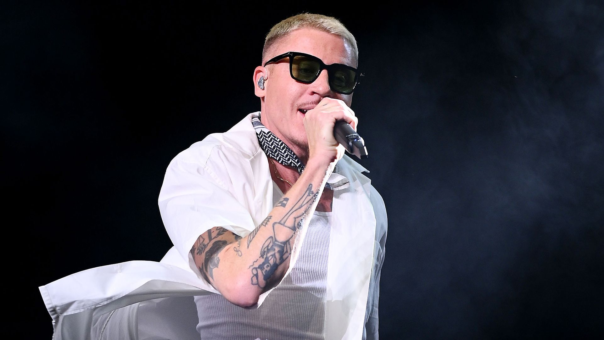 Featured image Macklemores onstage plea sparks petition to remove him from Ed Sheeran tour