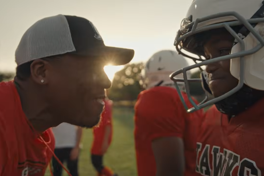 Featured image Berg and Chandler open NFL Gameday for Netflix