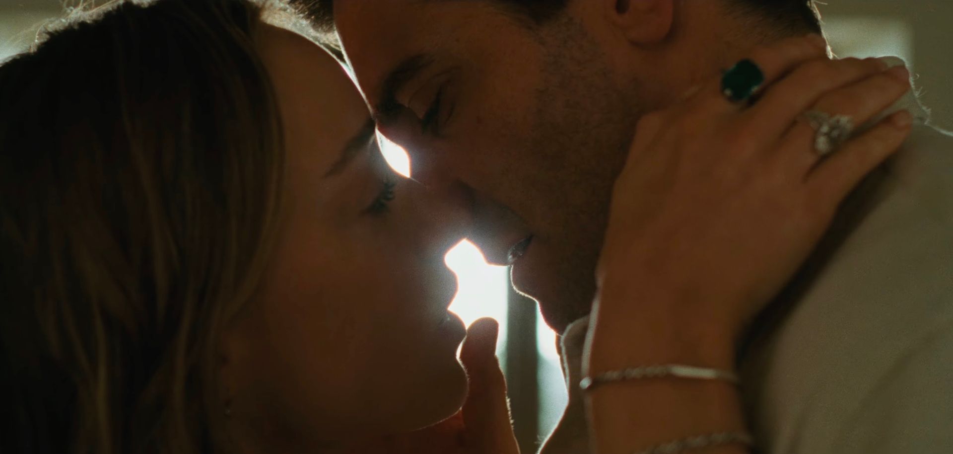 Featured image Creepy Couple Remain Trailer from M Night Shyamalan